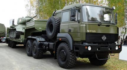 Седельный тягач Урал-63704 с полуприцепом ЧМЗАП-9990-0000073-03 - фотообзор Седельный тягач Урал-63704 с полуприцепом ЧМЗАП-9990-0000073-03 - фотообзор