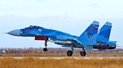 Истребитель Су-27 совершил аварийную посадку в Липецке Истребитель Су-27 совершил аварийную посадку в Липецке