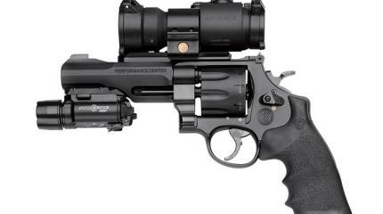 Обзор револьвера Smith&Wesson 327 M&P R8 Обзор револьвера Smith&Wesson 327 M&P R8