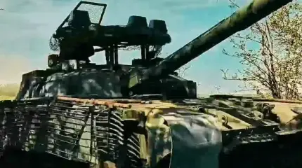 Боевой танк Т-72Б3А с комплексом активной защиты показали где-то у зоны СВО