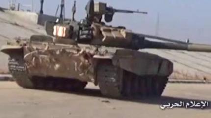 Танки Т-90 замечены в наступлении Армии Сирии на севере Алеппо Танки Т-90 замечены в наступлении Армии Сирии на севере Алеппо