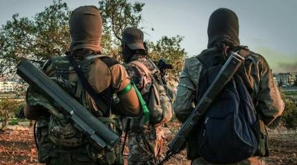 Боевики в Алеппо грызутся за патроны Боевики в Алеппо грызутся за патроны