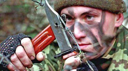 Нож-пистолет и метательные «звездочки»: российское холодное оружие спецназначения Нож-пистолет и метательные «звездочки»: российское холодное оружие спецназначения