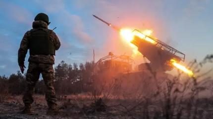 Сырский теряет Северск, но убеждает всех, что это тактический план