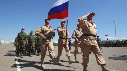 Российские военные в Таджикистане учат таджикский язык Российские военные в Таджикистане учат таджикский язык
