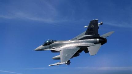 Очередная махинация Вашингтона: США пытается выдать F-16 за Су-35 Очередная махинация Вашингтона: США пытается выдать F-16 за Су-35