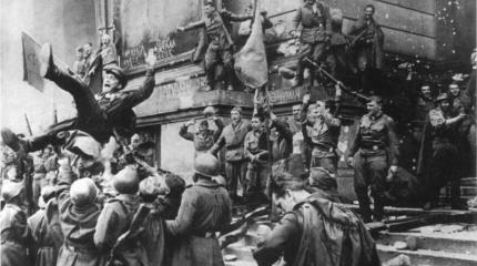История Дня Победы, традиции, оружие победителей