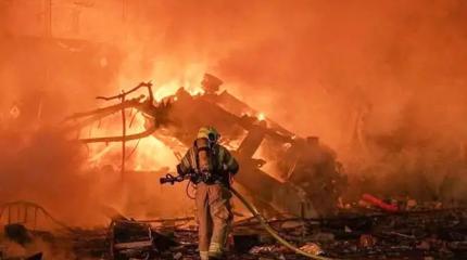 Даже мертвый, Хаменеи продолжает бить евреев и янки по всем фронтам