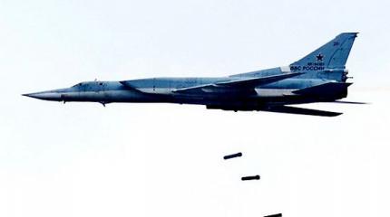 Российские Ту-22М помогают армии Сирии в деблокировании Дейр-эз-Зора Российские Ту-22М помогают армии Сирии в деблокировании Дейр-эз-Зора