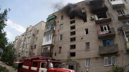 Украинские силовики ведут массированный обстрел по жилым районам Донецка Украинские силовики ведут массированный обстрел по жилым районам Донецка