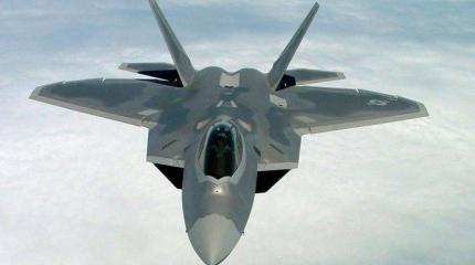 В США задумались о возобновлении производства F-22
