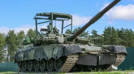 Как Т-80 превратились из "танков Ла-Манша" в крепости против дронов