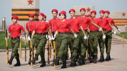 Более ста отрядов Юнармии сформировано в Южном военном округе Более ста отрядов Юнармии сформировано в Южном военном округе