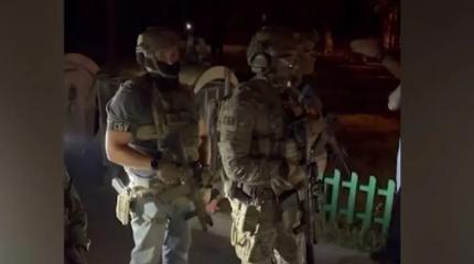 СБУ и ГУР стреляют друг в друга в центре Киева