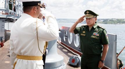 Шойгу объяснил, чем Россия ответит на появление кораблей НАТО в Черном море Шойгу объяснил, чем Россия ответит на появление кораблей НАТО в Черном море