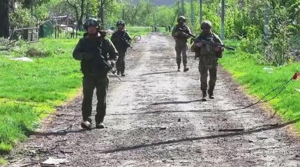 Новости СВО: На Сумском направлении Армия РФ расширяет зону безопасности Новости СВО: На Сумском направлении Армия РФ расширяет зону безопасности