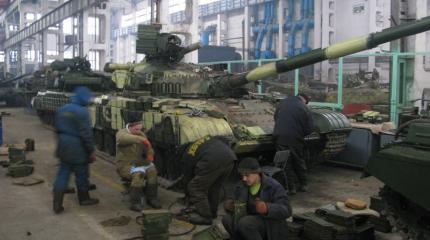 Ремонт техники для АТО на Харьковском бронетанковом заводе