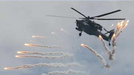 Мощная поддержка: появились кадры, как Ми-28Н и Ми-35 бомбят ИГ в Араке Мощная поддержка: появились кадры, как Ми-28Н и Ми-35 бомбят ИГ в Араке