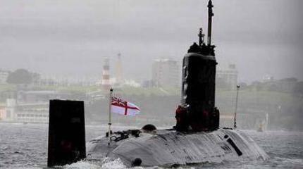 Британская подлодка столкнулась со льдиной при слежке за российскими кораблями Британская подлодка столкнулась со льдиной при слежке за российскими кораблями