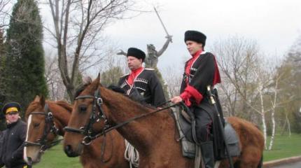 Конный переход казаков Юга России по маршруту Волгоград – 1500 км – Севастополь Конный переход казаков Юга России по маршруту Волгоград – 1500 км – Севастополь