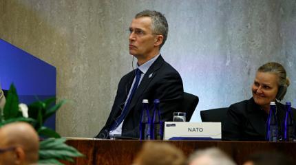 Столтенберг: НАТО хочет диалога с Россией