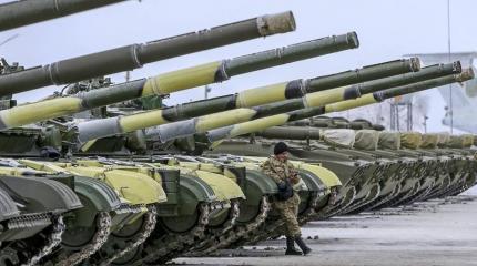 Из Украины делают передовой рубеж борьбы с Россией Из Украины делают передовой рубеж борьбы с Россией