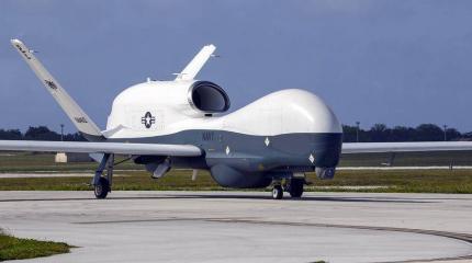 Самый большой беспилотник в мире - RQ-4 Global Hawk