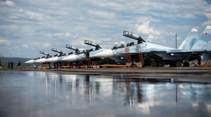 Рабочие будни аэродрома Домна Рабочие будни аэродрома Домна