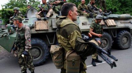 В станице Луганской казаки угнали танк у пьяных солдату ВСУ В станице Луганской казаки угнали танк у пьяных солдату ВСУ