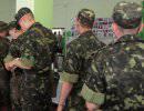 Роту украинских солдат отправили на лечение после досуга с двумя девушками Роту украинских солдат отправили на лечение после досуга с двумя девушками