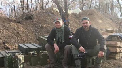 Под Дебальцево идет война: свежеподбитая техника ВСУ дымит за терриконом Под Дебальцево идет война: свежеподбитая техника ВСУ дымит за терриконом