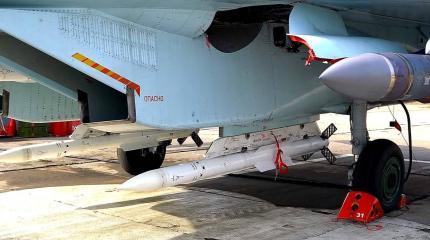 В Сети оценили вооружение Су-35С, вылетающих на задание на Украину