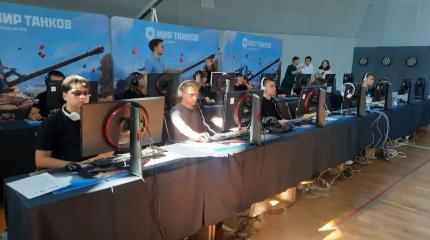 «Мир танков» и «Мир кораблей»: большой кибербой на Донбассе