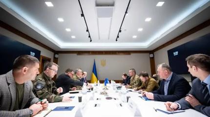 Командование НАТО в Киеве обсуждает использование Украины