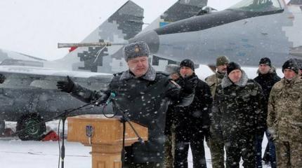 Порошенко запретил отправлять призывников в зону АТО Порошенко запретил отправлять призывников в зону АТО