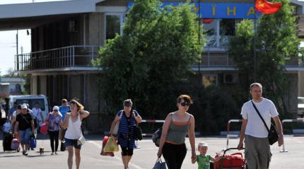 «Правый сектор» Яроша призывает западных украинцев мстить беженцам с Донбасса за погибших на Востоке силовиков «Правый сектор» Яроша призывает западных украинцев мстить беженцам с Донбасса за погибших на Востоке силовиков