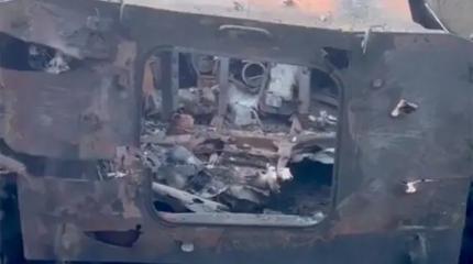 Украинский боевик показал, что осталось от "Гвоздики" ВСУ после взрыва Украинский боевик показал, что осталось от "Гвоздики" ВСУ после взрыва