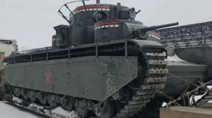 В Музей Вадима Задорожного доставили "сухопутный крейсер" - танк Т-35