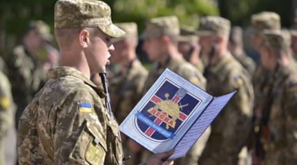 Мобилизационный маразм: Донбасс смеется над призывными кампаниями Киева Мобилизационный маразм: Донбасс смеется над призывными кампаниями Киева