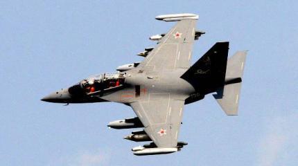 Як-130 сможет наносить удары, не входя в зону действия ПВО Як-130 сможет наносить удары, не входя в зону действия ПВО
