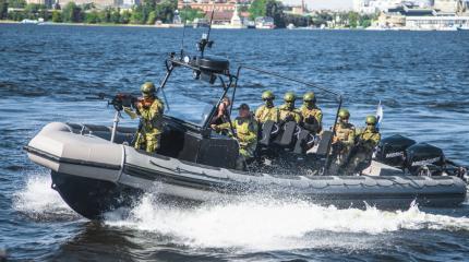 Быстроходная штурмовая лодка БК-10 прошла приемно-сдаточные испытания Быстроходная штурмовая лодка БК-10 прошла приемно-сдаточные испытания