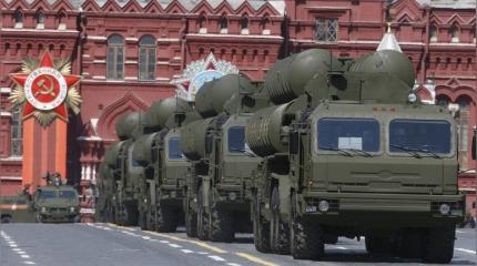 Daily Mail: Путин укрепляет оборону Москвы «Триумфами» — готовится к войне Daily Mail: Путин укрепляет оборону Москвы «Триумфами» — готовится к войне