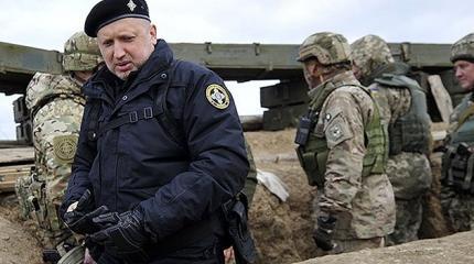 Турчинов поручил готовить контрнаступление Турчинов поручил готовить контрнаступление