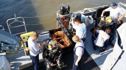 Водолазы ВМФ начали подготовку к работе на ГВК -450 Водолазы ВМФ начали подготовку к работе на ГВК -450