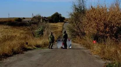 Как в Донбассе силовики и общественники ищут без вести пропавших