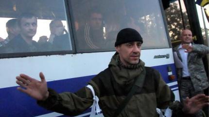 В Киеве решили обменяться в Донбассе пленными по формуле «всех на всех» В Киеве решили обменяться в Донбассе пленными по формуле «всех на всех»
