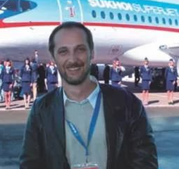 Фомин раскрыл подробности о макете новейшего бомбардировщика для ВКС РФ Фомин раскрыл подробности о макете новейшего бомбардировщика для ВКС РФ