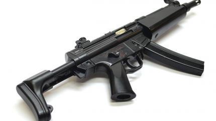 Зачем Незалежной старый немецкий пистолет-пулемет HK MP5?