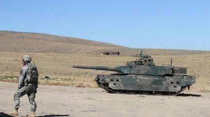 Япония показала в США самый современный в мире танк Type 10 Япония показала в США самый современный в мире танк Type 10