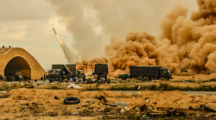 Усиленная оборона сирийцев у Т-4 оказалась несокрушимой для боевиков ИГИЛ Усиленная оборона сирийцев у Т-4 оказалась несокрушимой для боевиков ИГИЛ